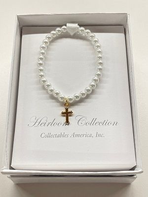 Pearl Bracelet with Dangling Cross